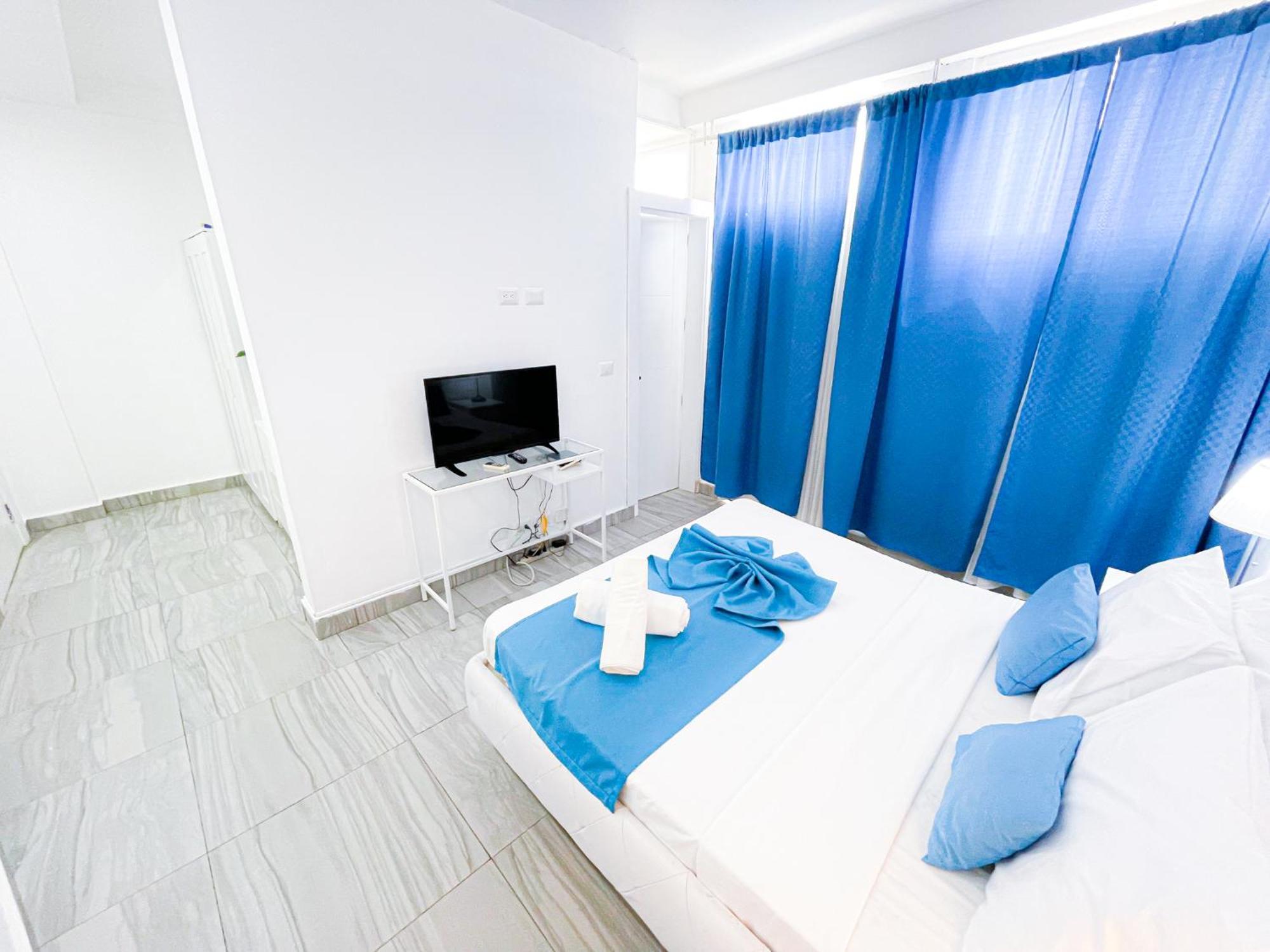 Ducassi Suites Studios Vacation Hotel Rooftop Pool Beach & Spa Punta Cana Exterior foto